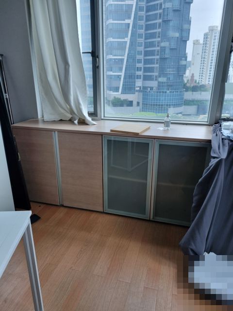 오피스텔 창가 수납장 철거 2