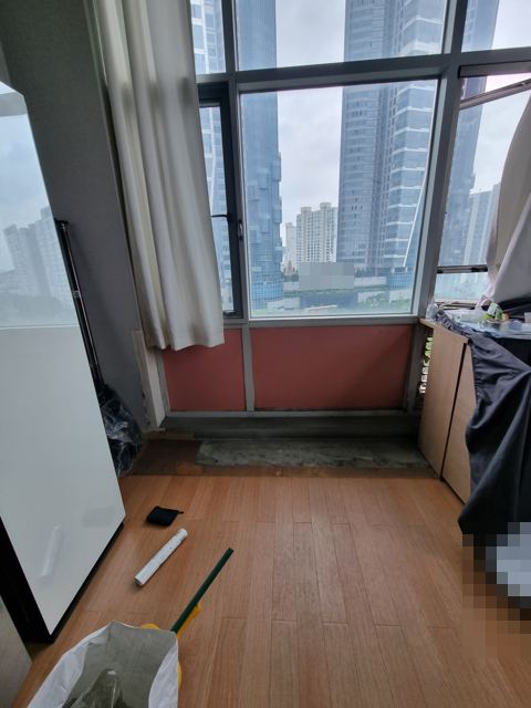 오피스텔 창가 수납장 철거 6