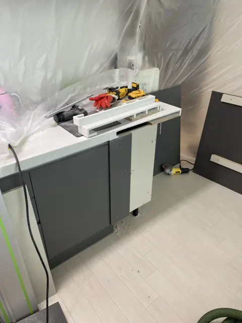 하부장 해체 — ㄱ자 싱크대를 일자로 리폼