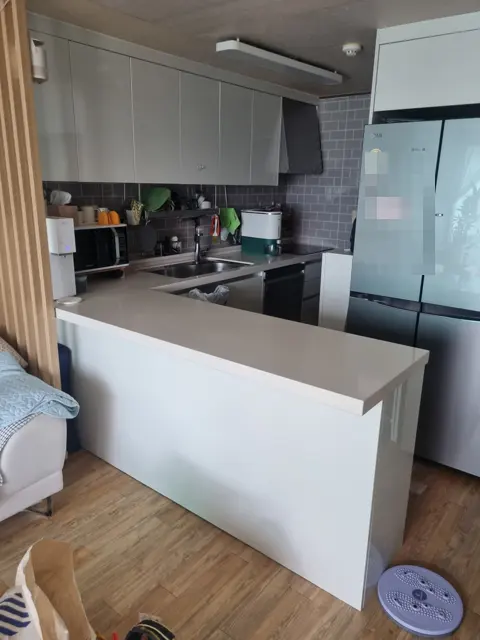 싱크대 상판 잘라 길이 줄이기 작업 전
