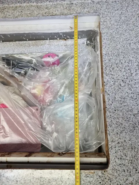 치수 재기 — 인덕션이 안 들어가는 상판 구멍 넓히기