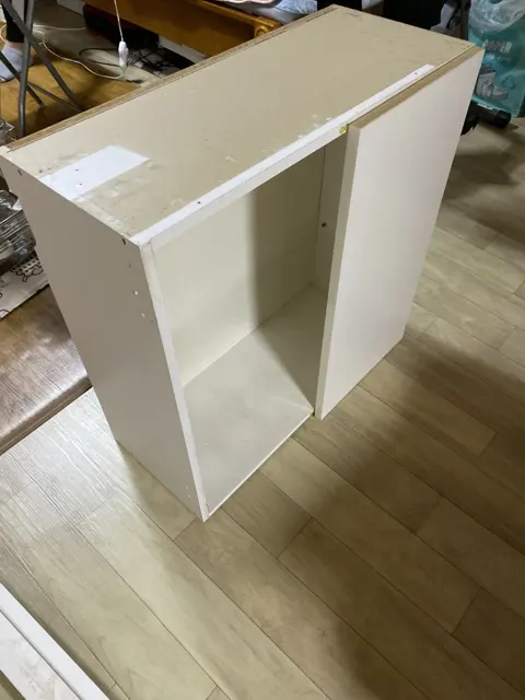 내린 장 — 처진 주방 상부장 보수